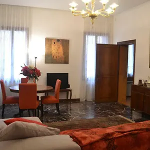 Castello 5888 B, Santa Marina, Calle Marcello, Canale Apartment Venice